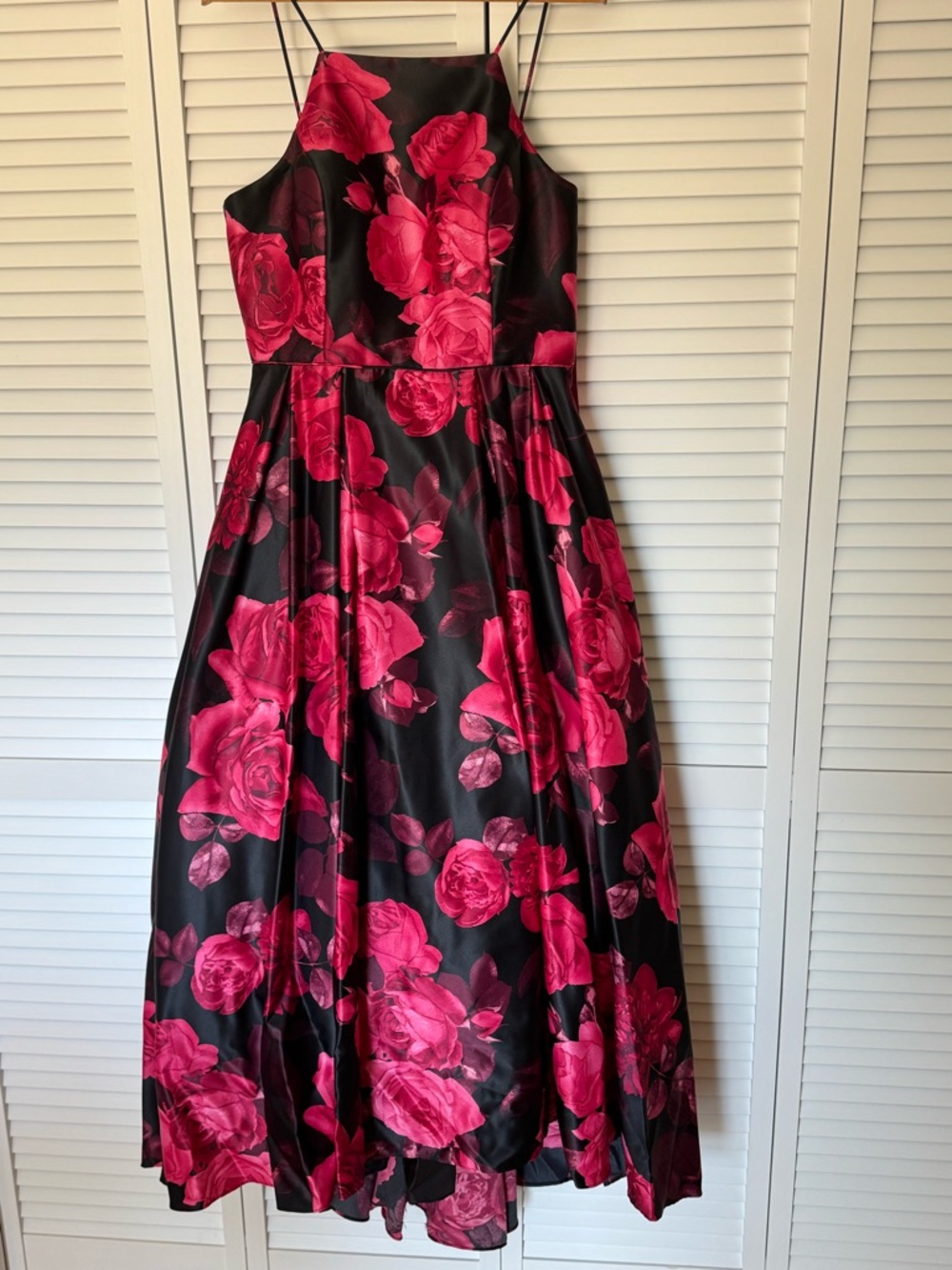 Betsy & Adam Chic Black and Red Floral Maxi Dress NWT Size 14